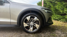 Volvo V60 2.0 D4 [190] Cross Country Plus 5dr AWD Auto Diesel Estate